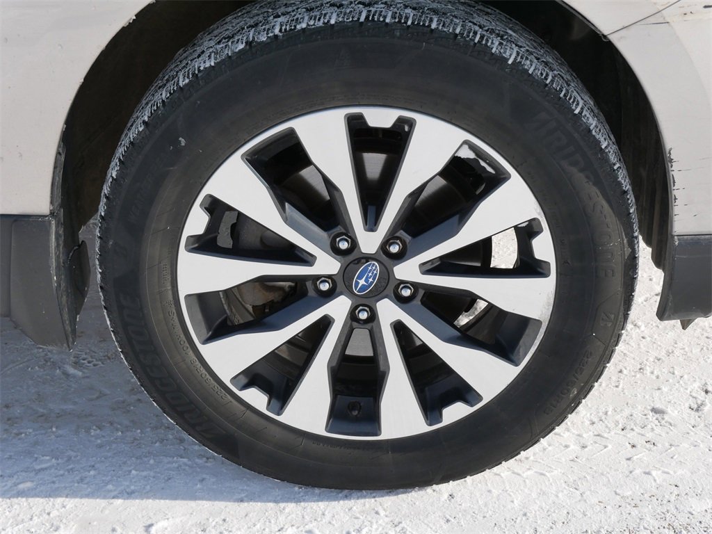 Used 2017 Subaru Outback 2.5i Limited image 15