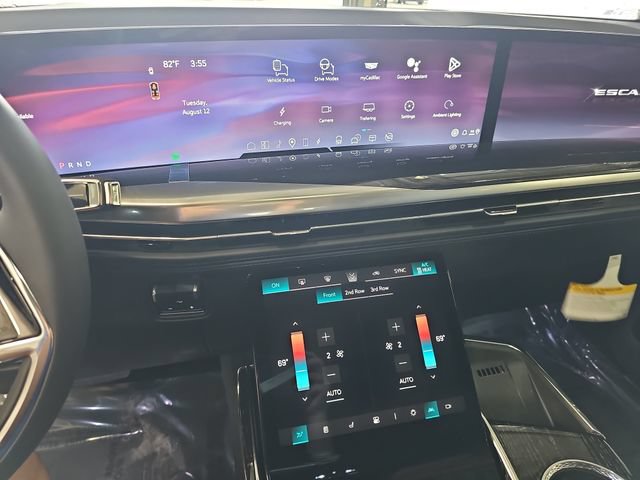 Used 2026 Cadillac Escalade IQ Sport 1 w/ LPO, Floor Liner Package AWD/4WD image 29