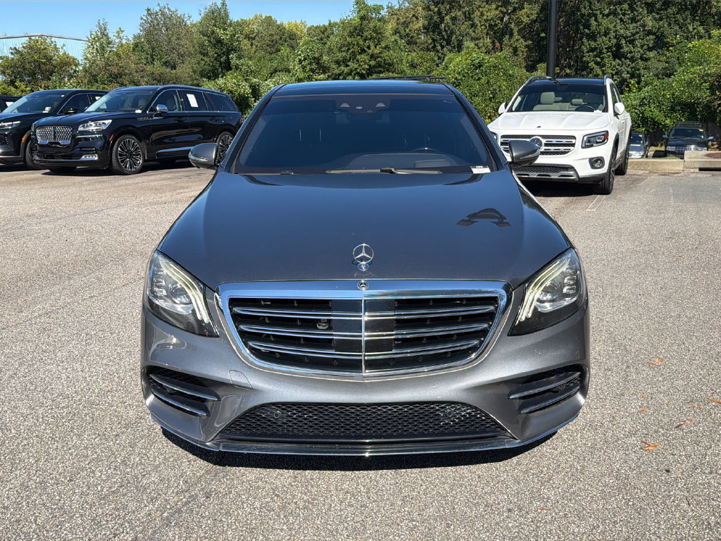 Used 2018 Mercedes-Benz S 560 Sedan w/ AMG Line Exterior image 2