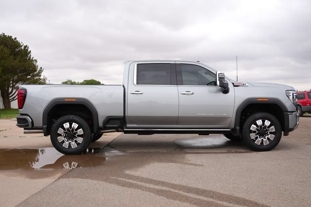 New 2026 GMC Sierra 2500 Denali w/ Denali Reserve Package AWD/4WD image 2