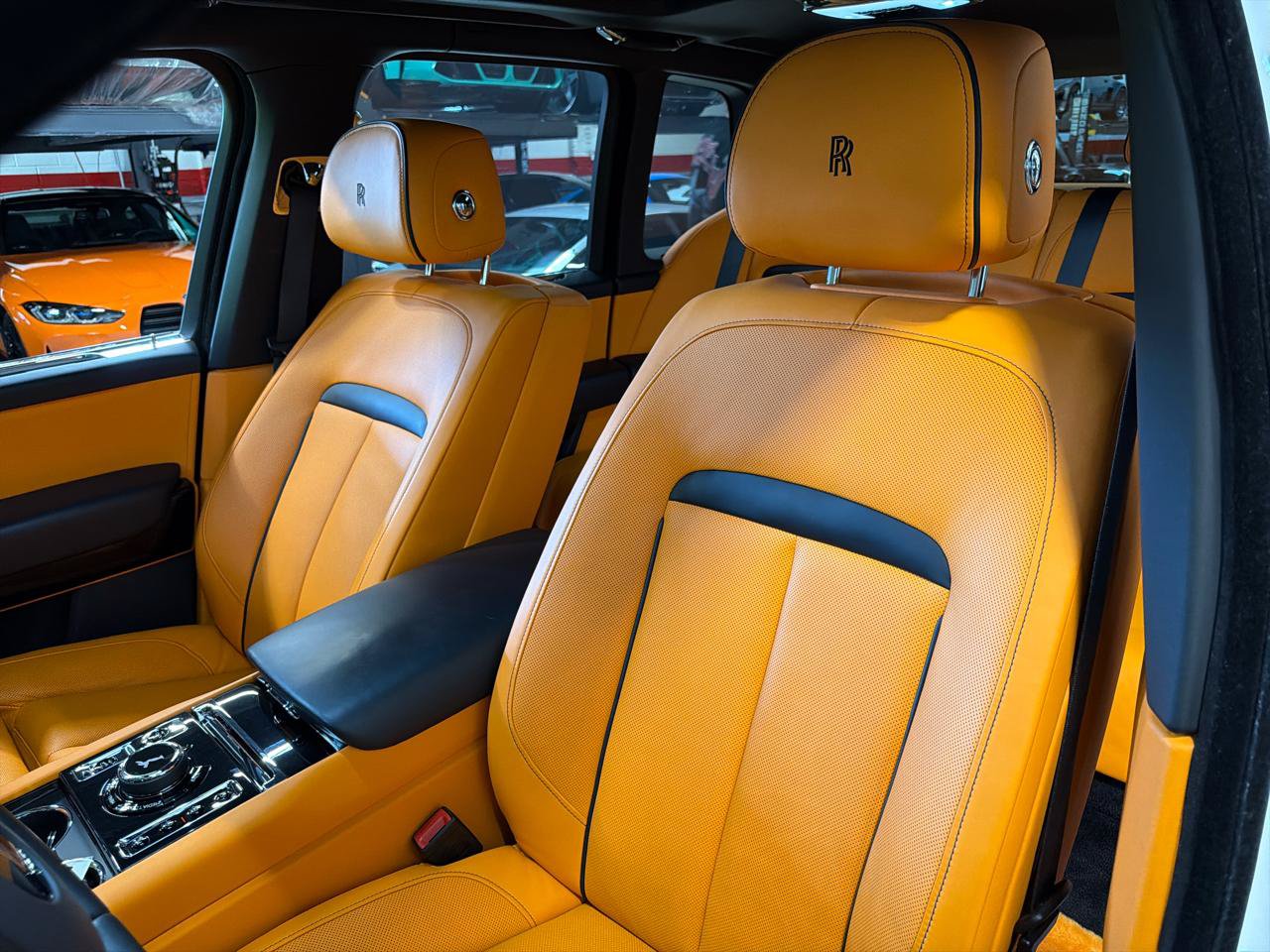 Used 2023 Rolls-Royce Cullinan AWD/4WD image 15