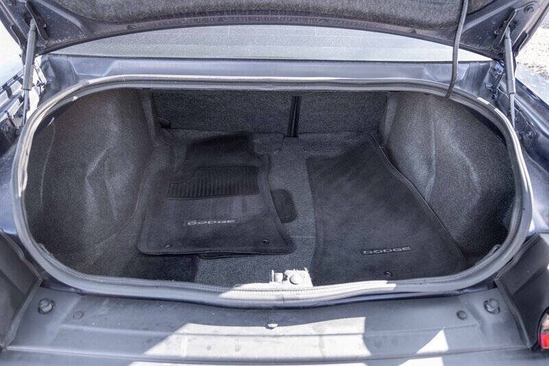 Used 2016 Dodge Challenger SXT RWD image 17