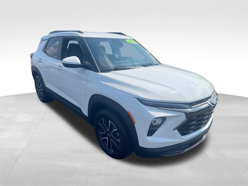 Used 2024 Chevrolet TrailBlazer ACTIV w/ Convenience Package AWD/4WD image 7