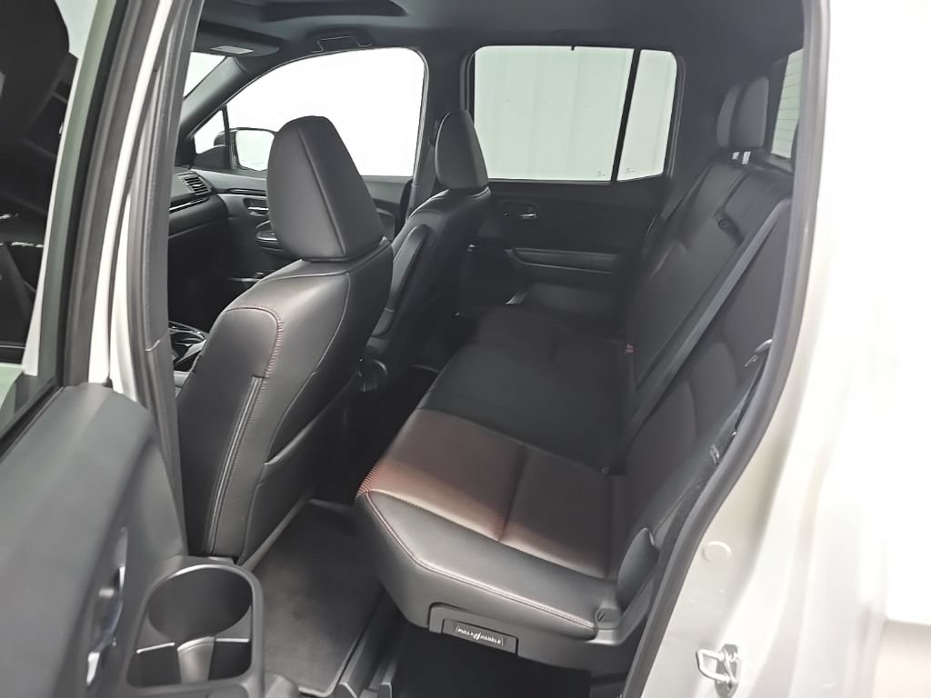 Used 2023 Honda Ridgeline Black Edition image 34
