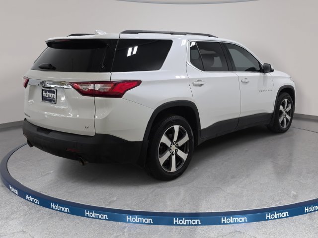 Used 2021 Chevrolet Traverse LT w/ LT Premium Package AWD/4WD image 6