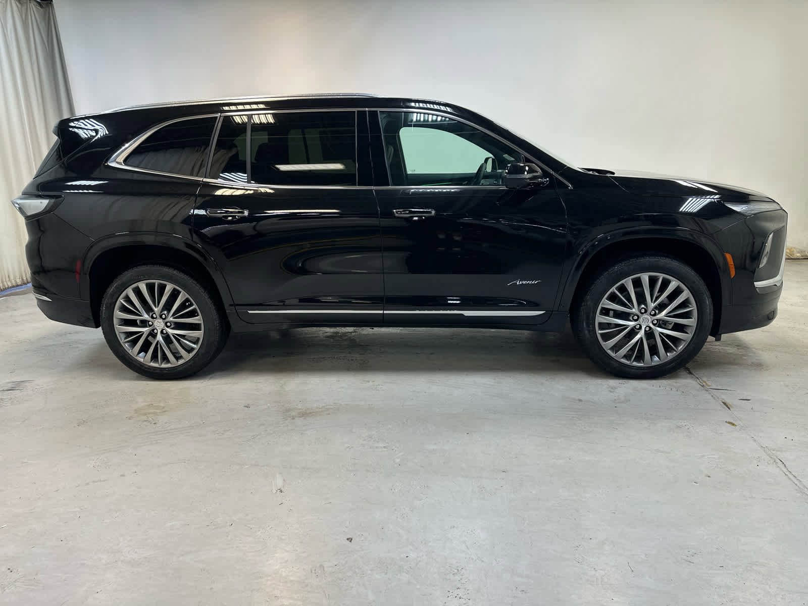 New 2026 Buick Enclave Avenir image 12