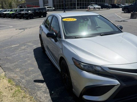 Used 2022 Toyota Camry SE AWD/4WD image 4