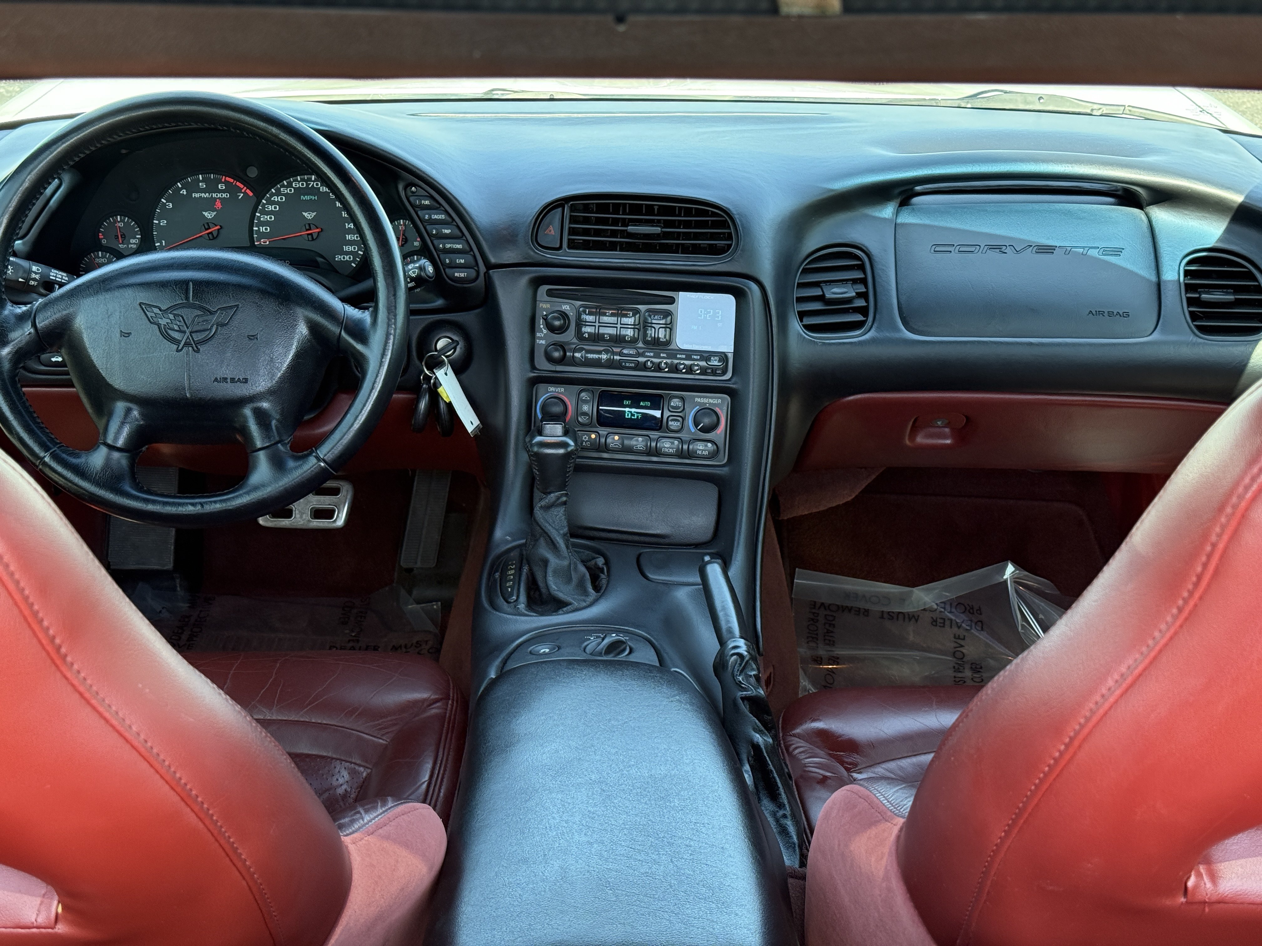 Used 1997 Chevrolet Corvette Coupe w/ Memory Pkg RWD image 16
