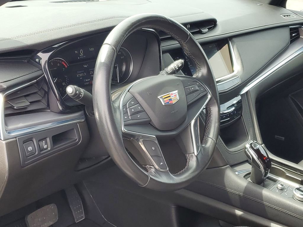 Used 2023 Cadillac XT5 Luxury AWD/4WD image 7
