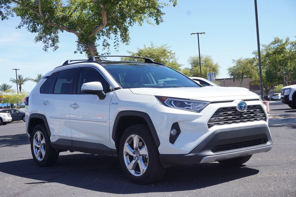 Used 2021 Toyota RAV4 Limited image 4