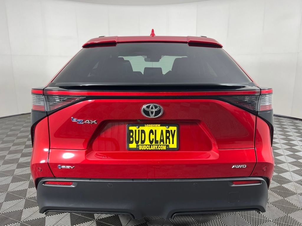 Used 2024 Toyota bZ4X XLE image 7