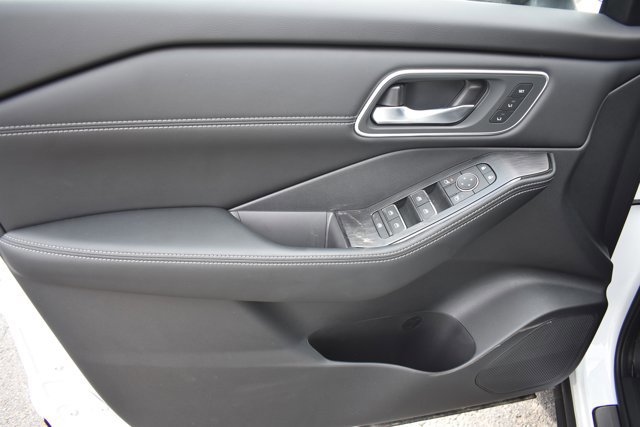 New 2026 Nissan Rogue Platinum w/ Platinum Premium Package image 11