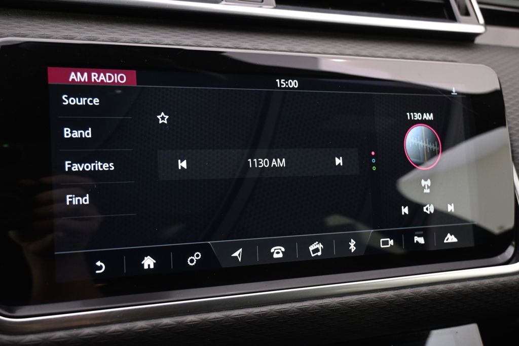 Used 2019 Land Rover Range Rover Velar S AWD/4WD image 26