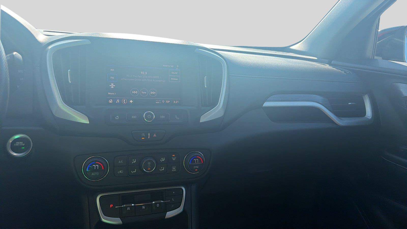 Used 2024 GMC Terrain SLE w/ Driver Convenience Package AWD/4WD image 11