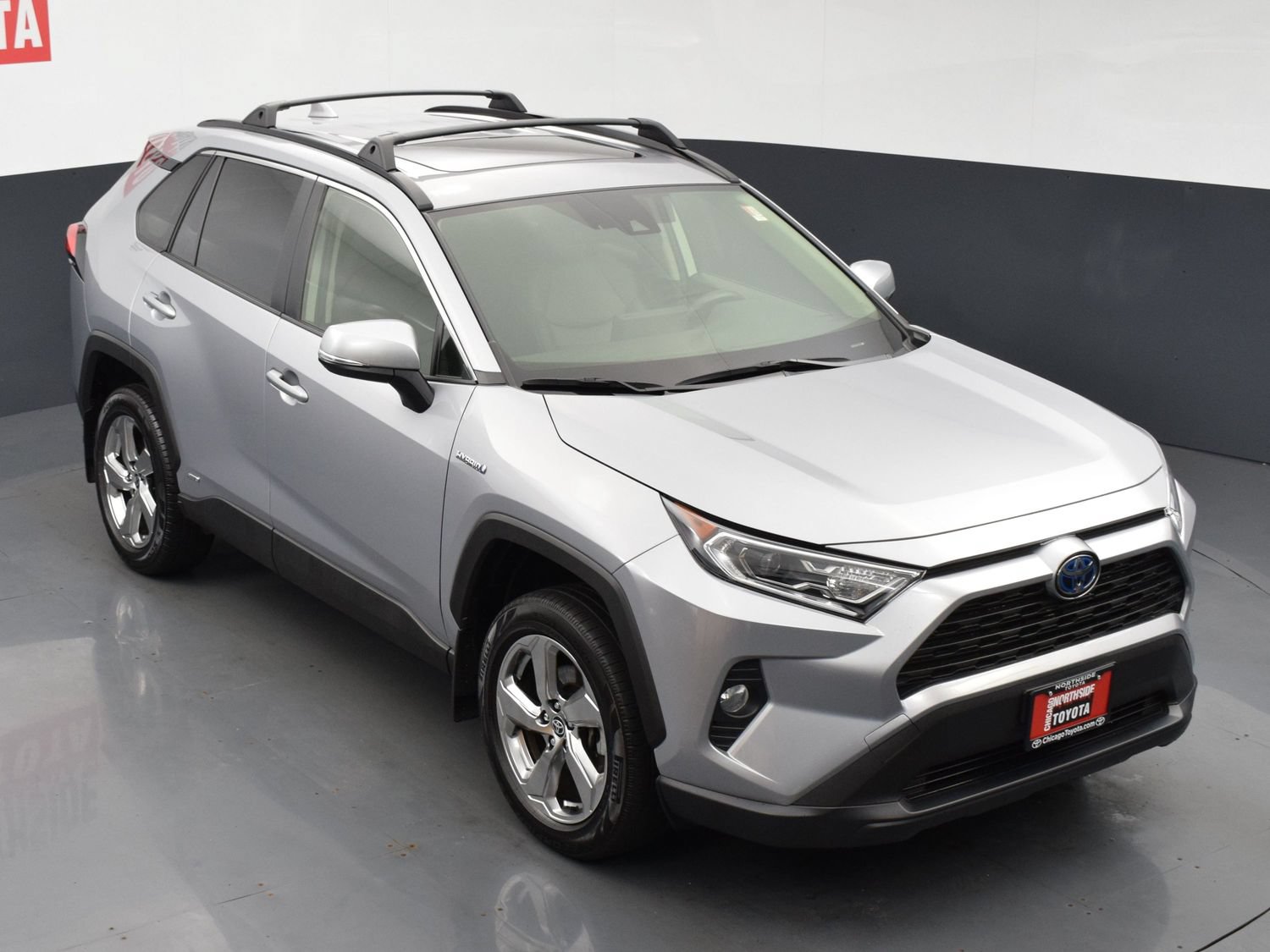 Used 2021 Toyota RAV4 XLE Premium AWD/4WD image 25