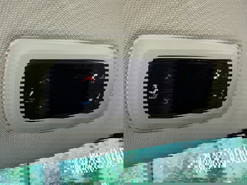 Used 2021 Chrysler Pacifica Touring-L image 32