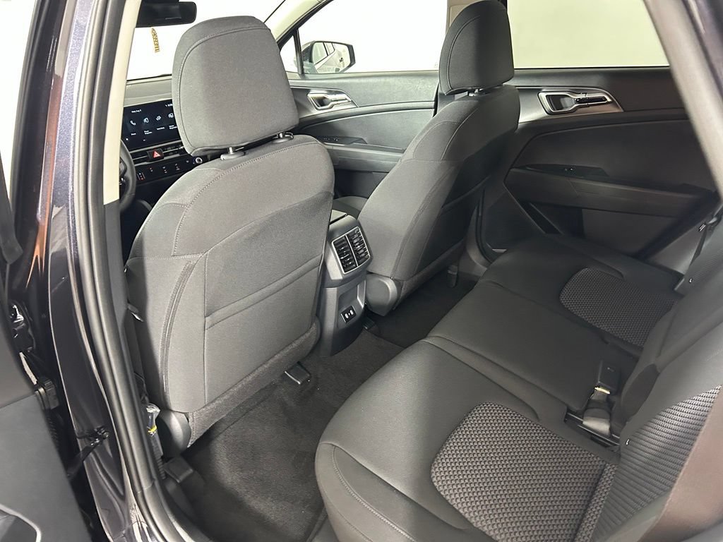 New 2026 Kia Sportage LX w/ LX Convenience Package AWD/4WD image 12