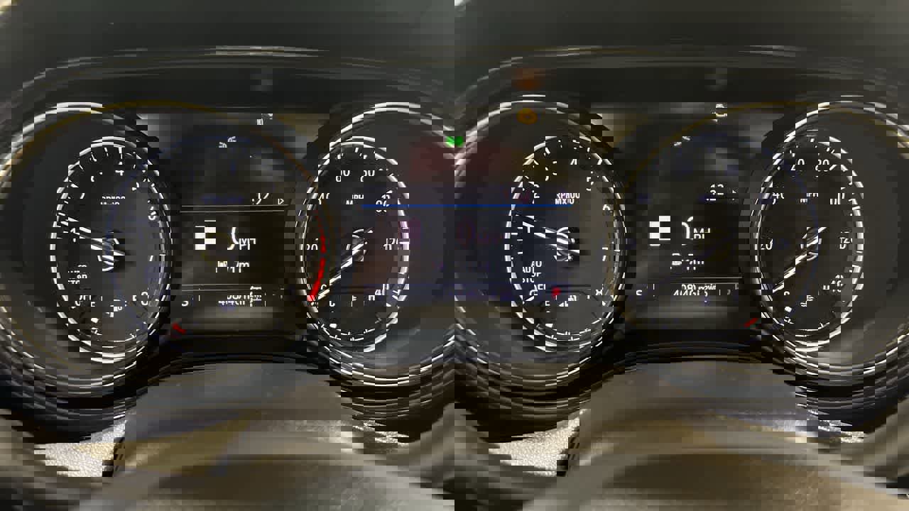 Used 2020 Buick Encore GX Essence w/ Experience Buick Package image 22