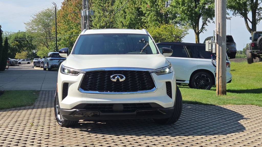 Used 2023 INFINITI QX60 Luxe w/ Cargo Package AWD/4WD image 5