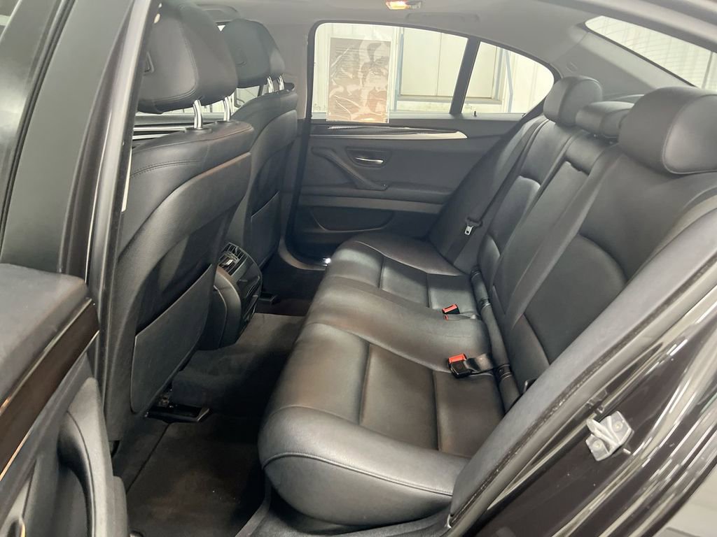 Used 2015 BMW 528i Sedan RWD image 24