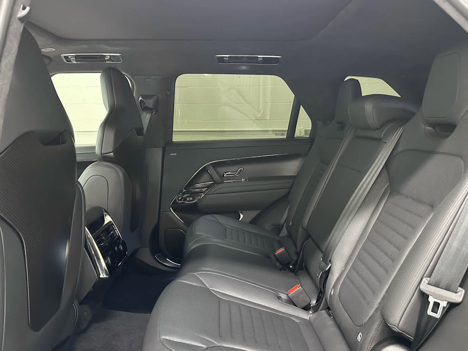 Used 2024 Land Rover Range Rover Sport image 14
