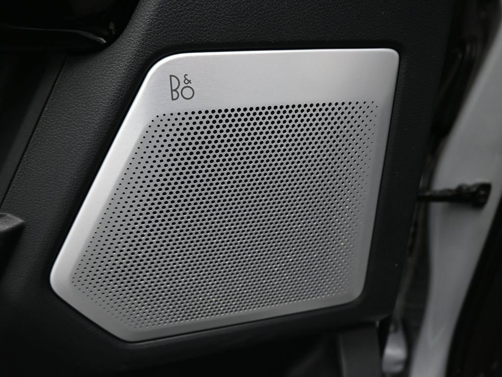 New 2025 Ford F150 Lightning Platinum w/ Dark Elements Package image 12