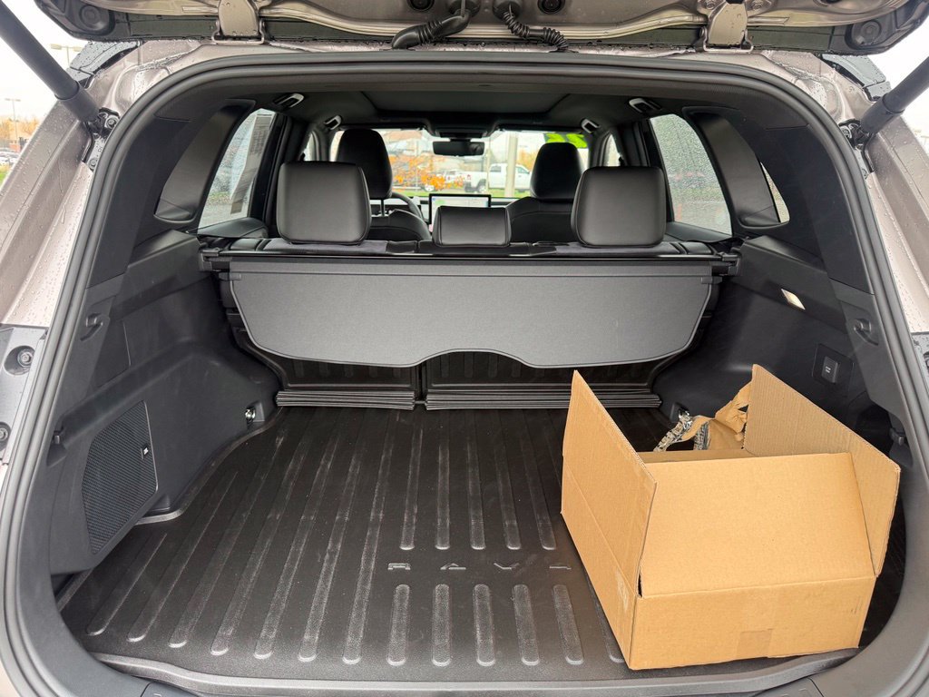 Used 2026 Toyota RAV4 XSE w/ Panoramic Sun Roof Package AWD/4WD image 21