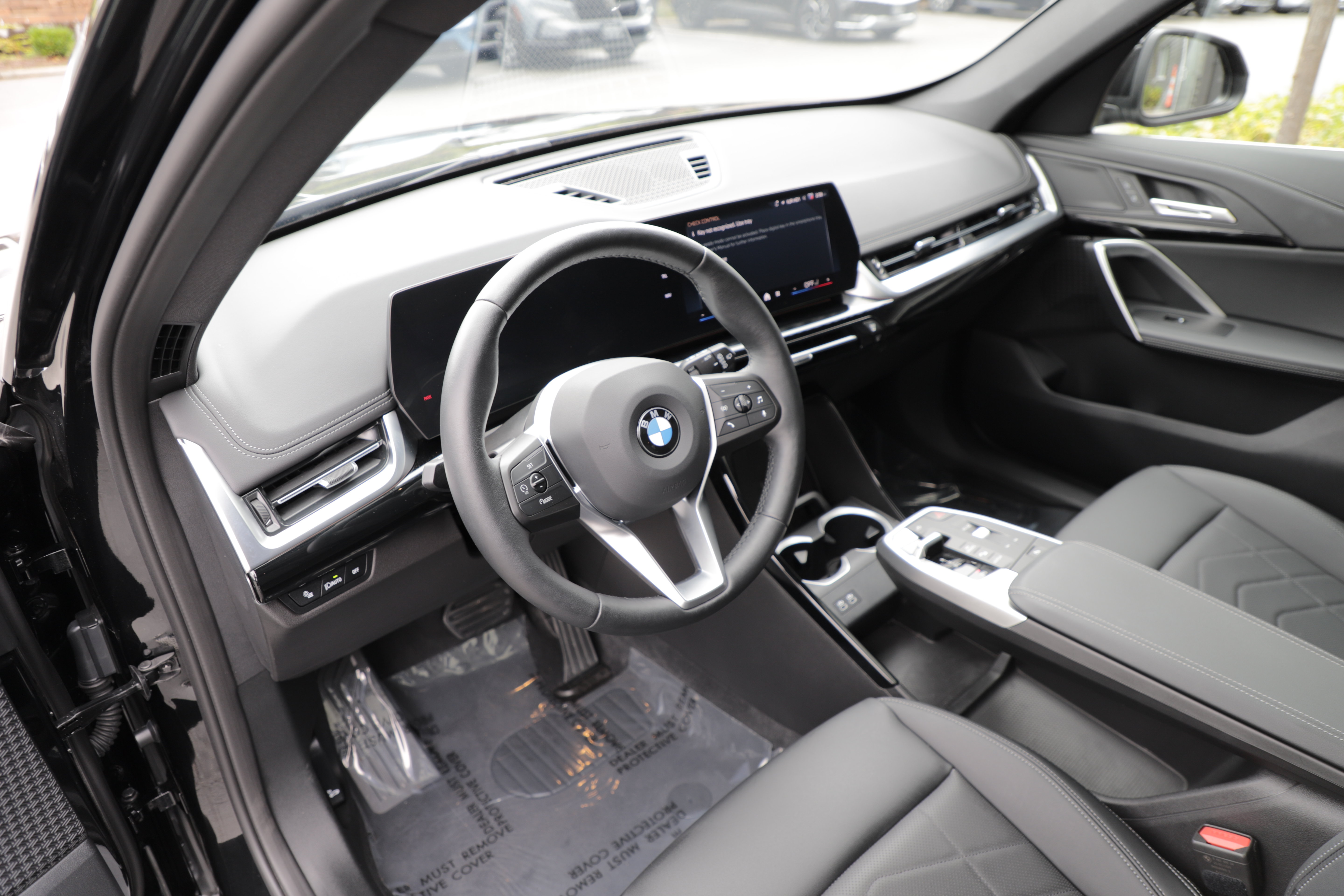 Used 2025 BMW X1 xDrive28i w/ Convenience Package AWD/4WD image 15