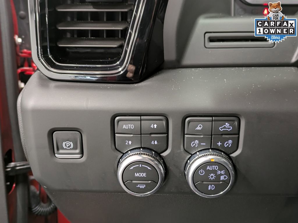 Used 2026 GMC Sierra 3500 AT4 AWD/4WD image 22