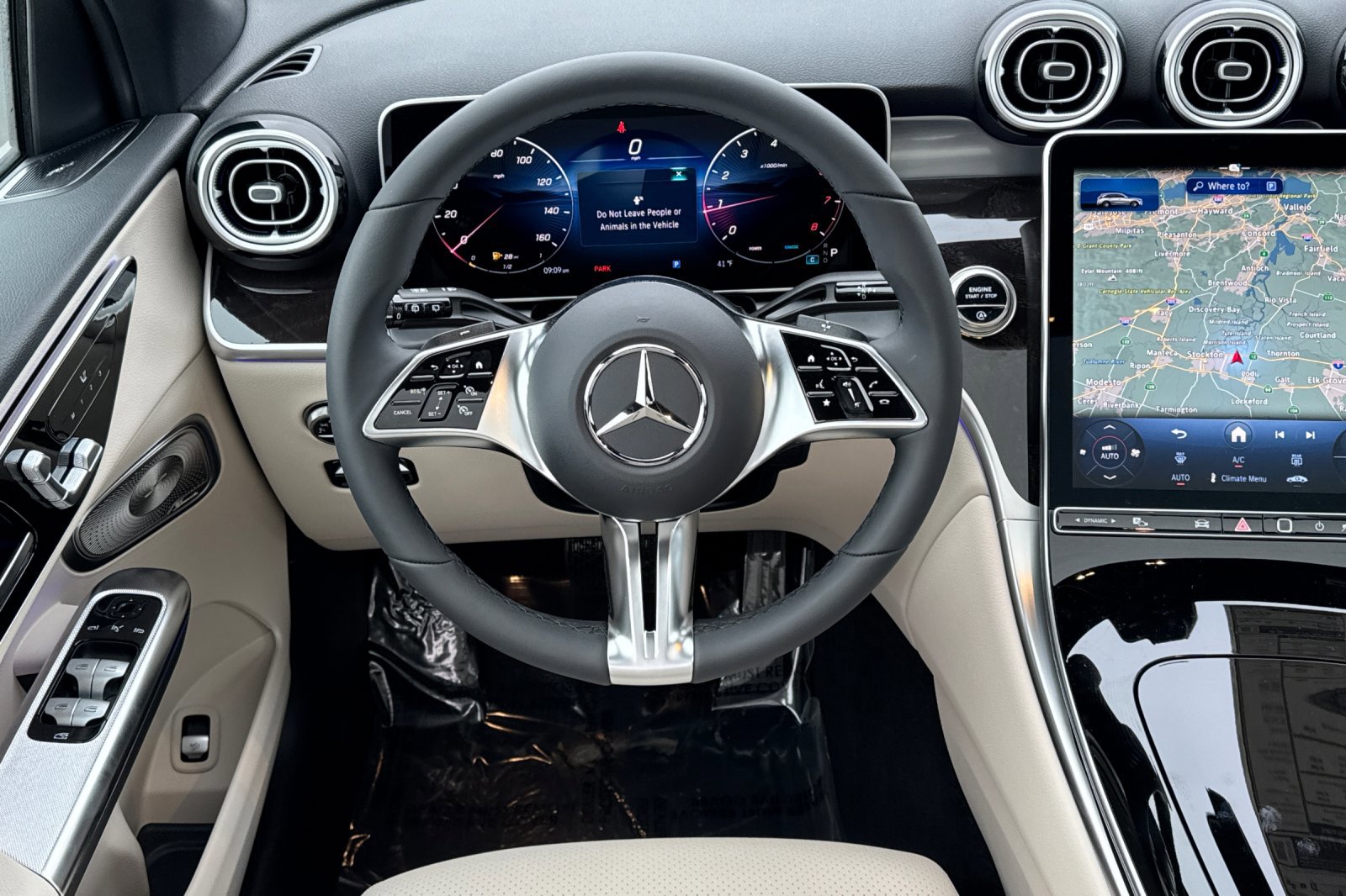 New 2026 Mercedes-Benz GLC 300 4MATIC image 14