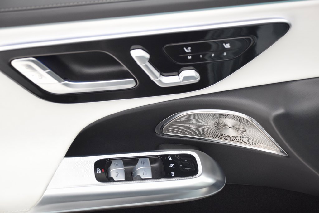 Used 2025 Mercedes-Benz E 53 AMG e 4MATIC Sedan image 20