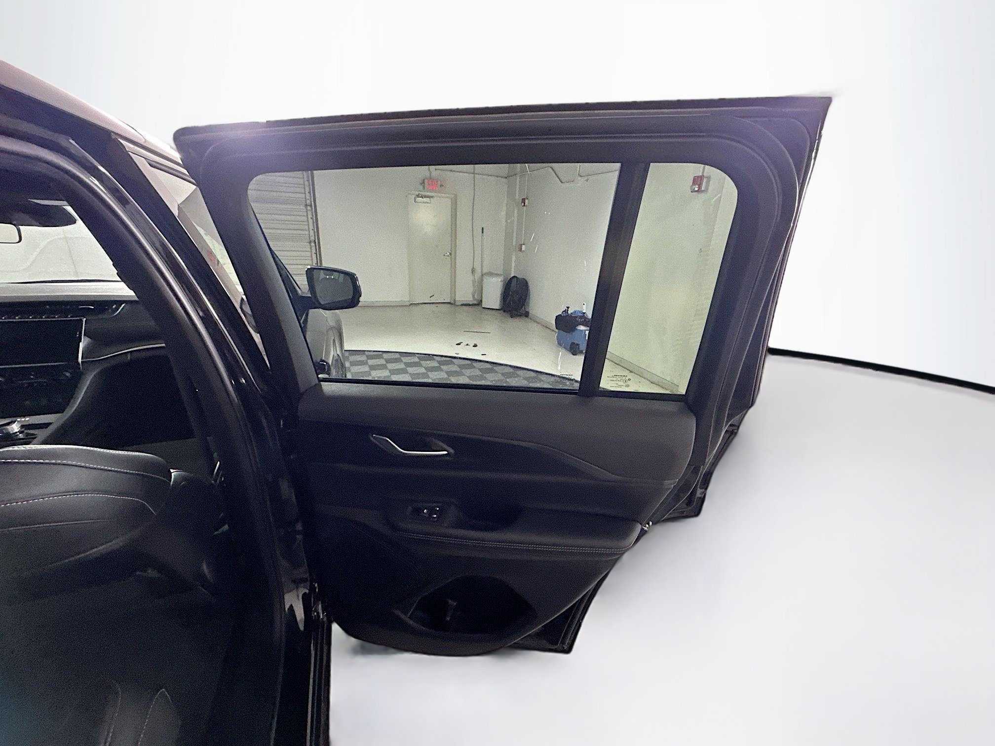 Used 2025 Jeep Grand Cherokee Altitude image 29