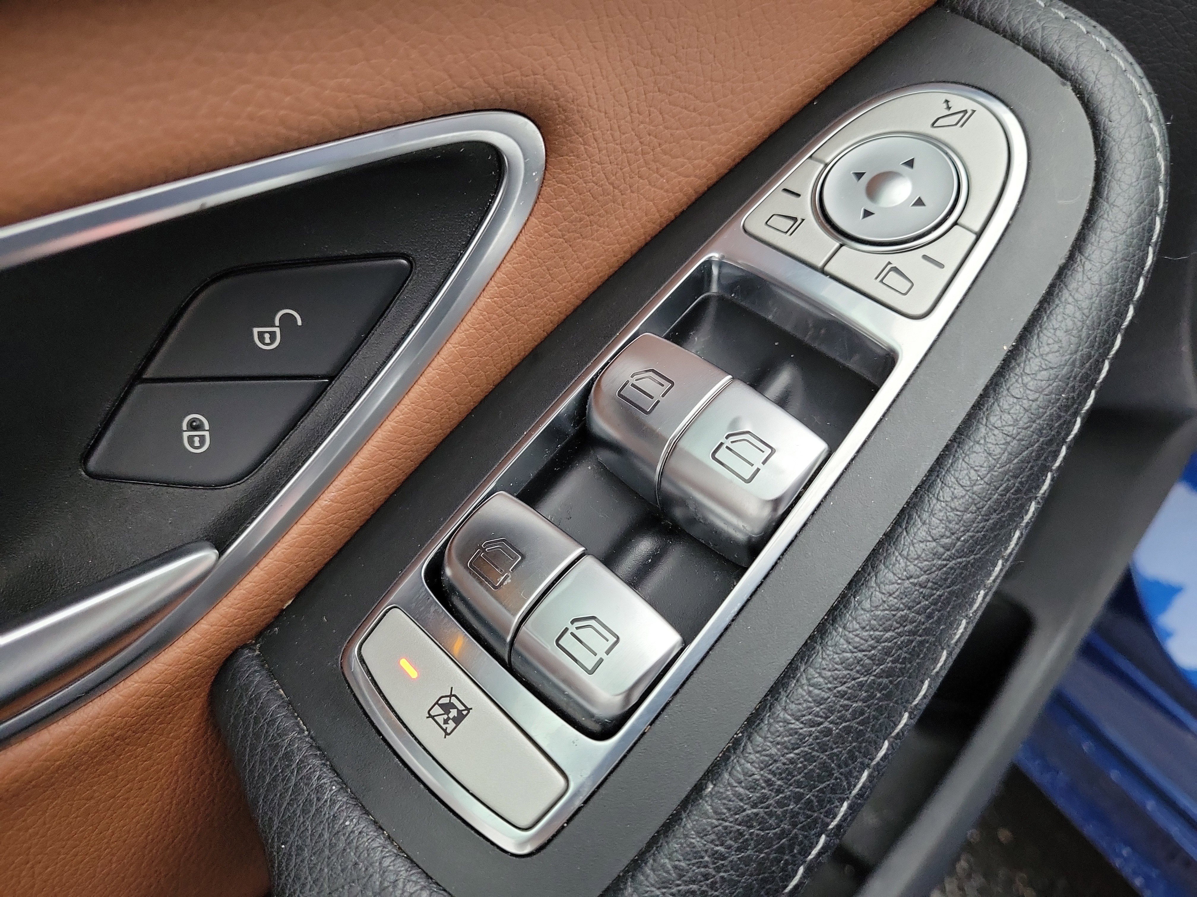 Used 2019 Mercedes-Benz C 300 4MATIC Sedan image 20