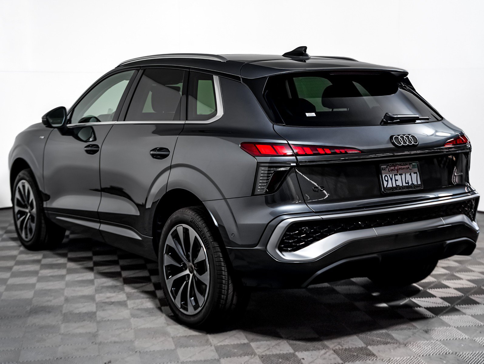 Certified 2026 Audi Q3 quattro 2.0T AWD/4WD image 2