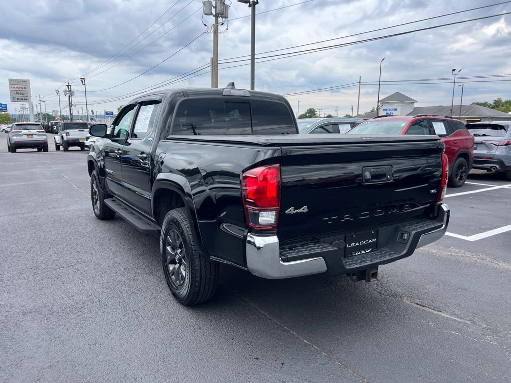 Used 2023 Toyota Tacoma SR5 AWD/4WD image 3