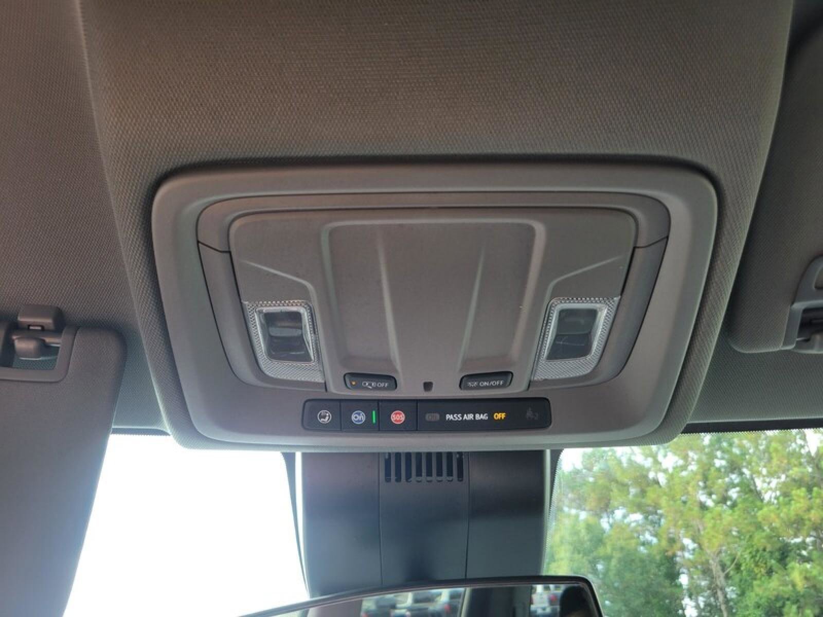 Used 2024 GMC Sierra 1500 Elevation image 16