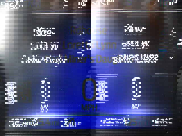 Certified 2022 Ford Explorer Limited w/ Equipment Group 301A image 2