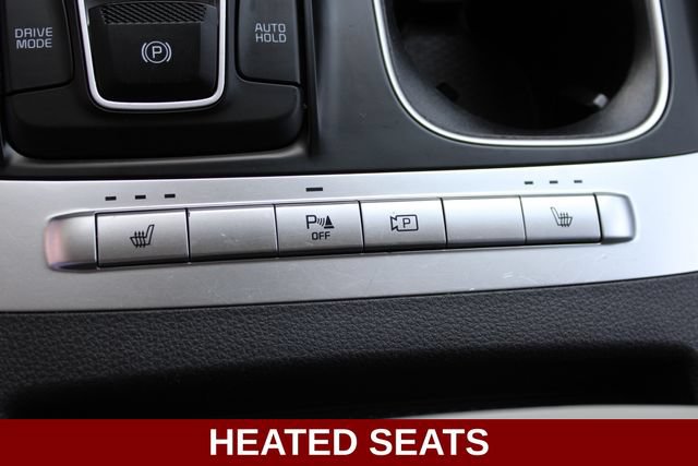 Used 2023 Kia Carnival LX FWD image 5