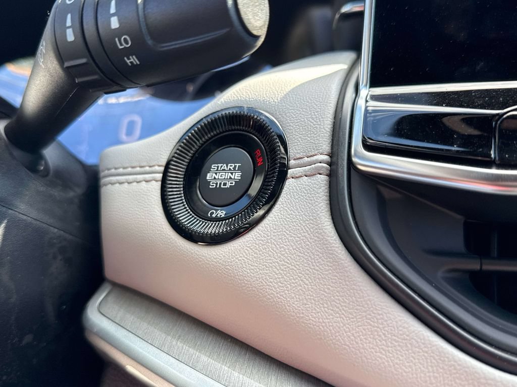 New 2026 Jeep Compass Limited AWD/4WD image 22