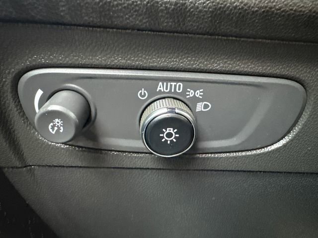 Used 2023 Buick Envision Preferred w/ Sport Touring Package image 27