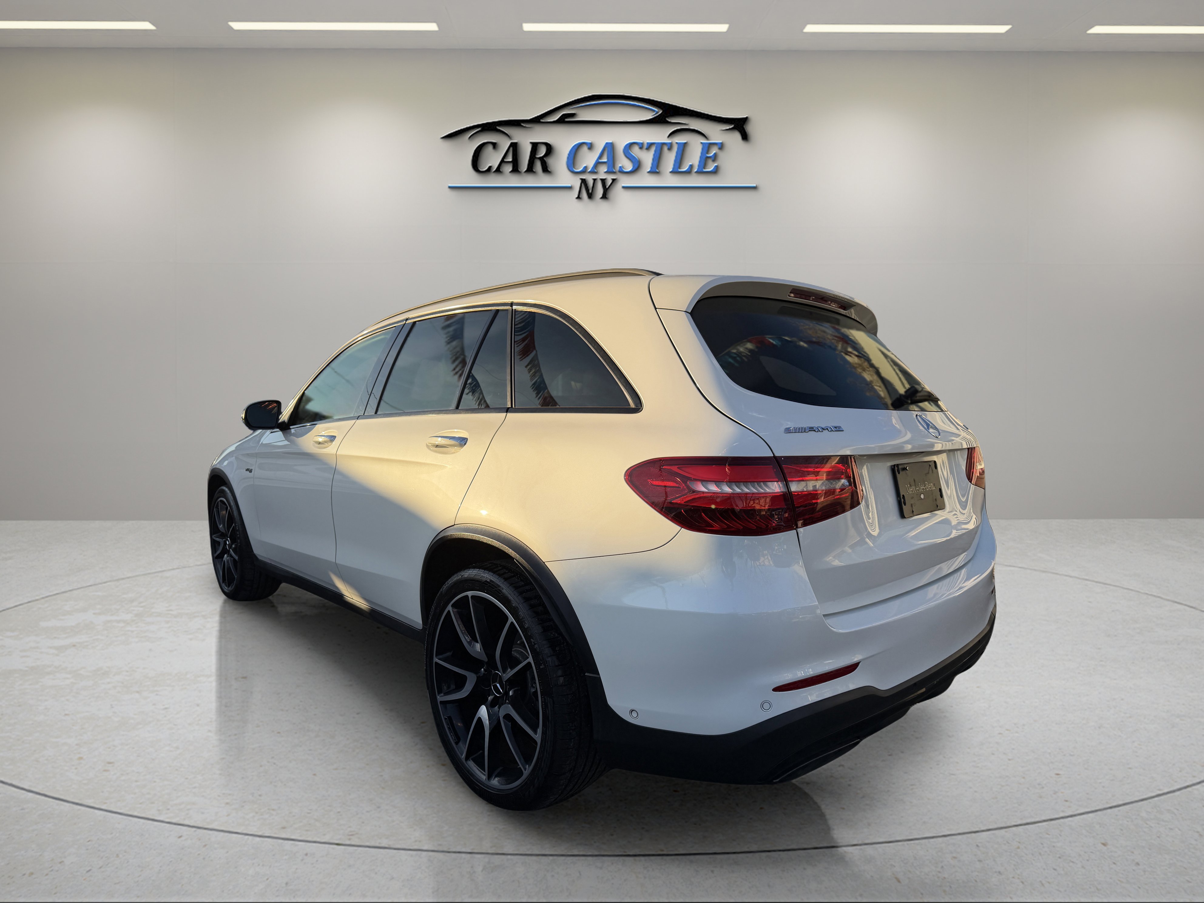 Used 2019 Mercedes-Benz GLC 43 AMG 4MATIC image 10
