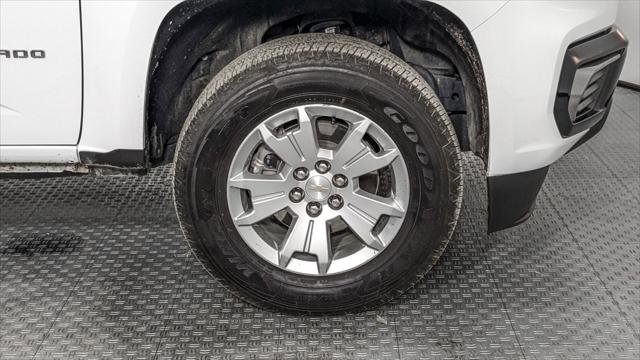 Used 2022 Chevrolet Colorado LT w/ Fleet Safety Package image 28