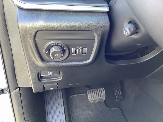 New 2025 Jeep Grand Cherokee L Overland image 15