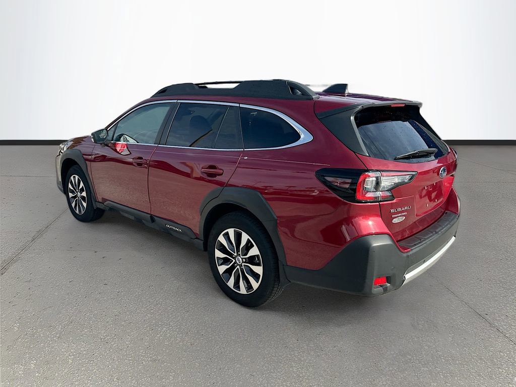 Used 2025 Subaru Outback Limited AWD/4WD image 5