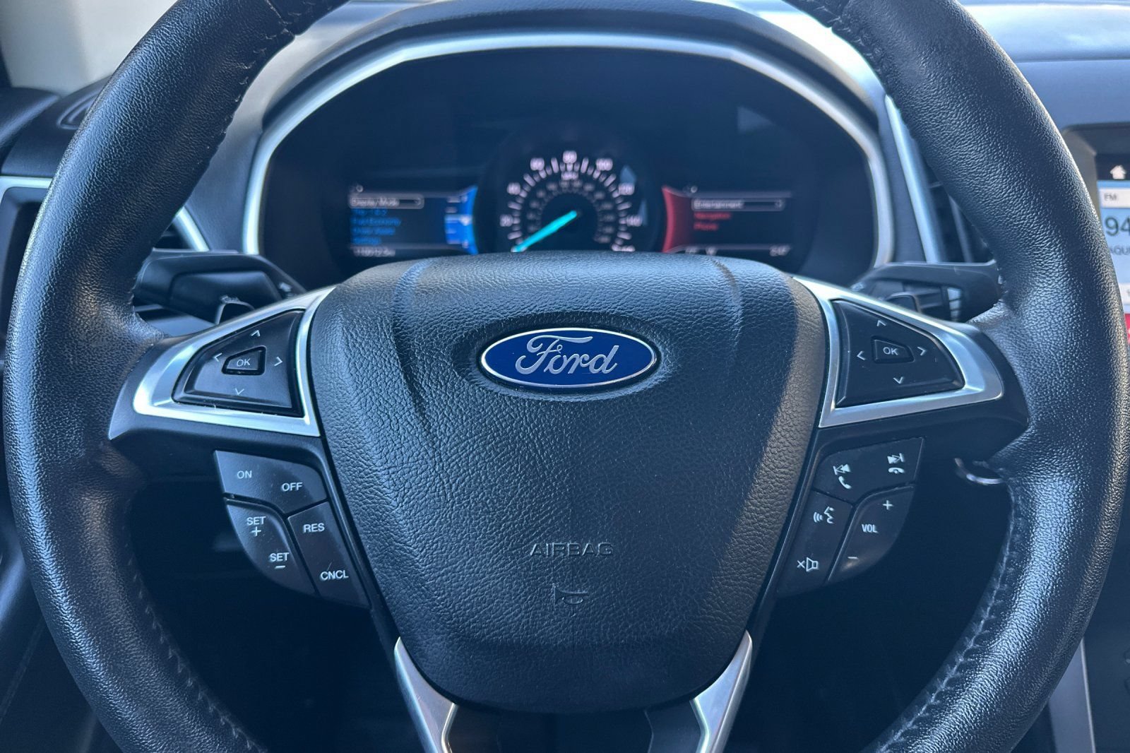 Used 2017 Ford Edge SEL w/ Equipment Group 201A FWD image 23