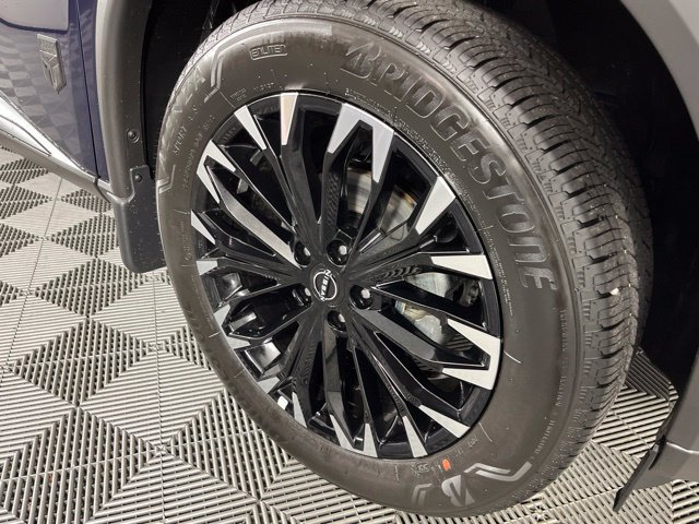 New 2026 Nissan Rogue Dark Armor FWD image 18