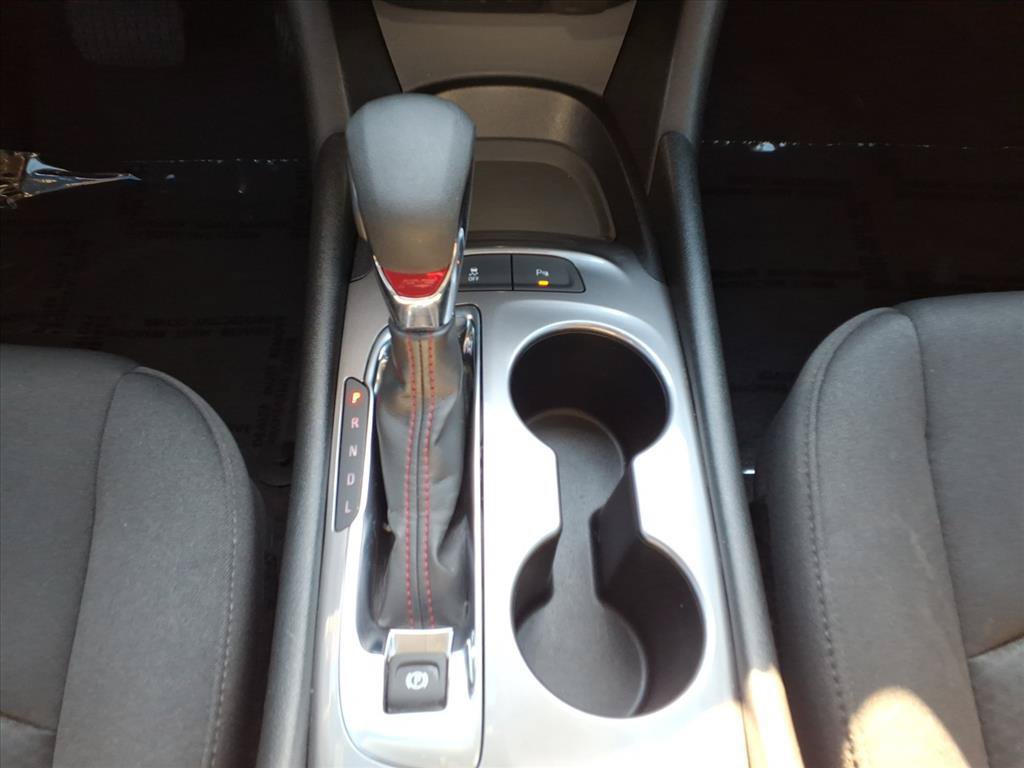 Used 2025 Chevrolet Malibu RS FWD image 23