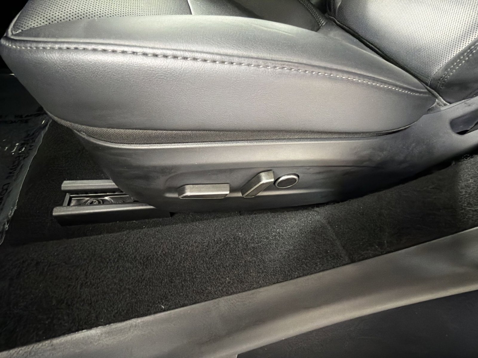 Used 2024 Tesla Model 3 Standard Range image 14