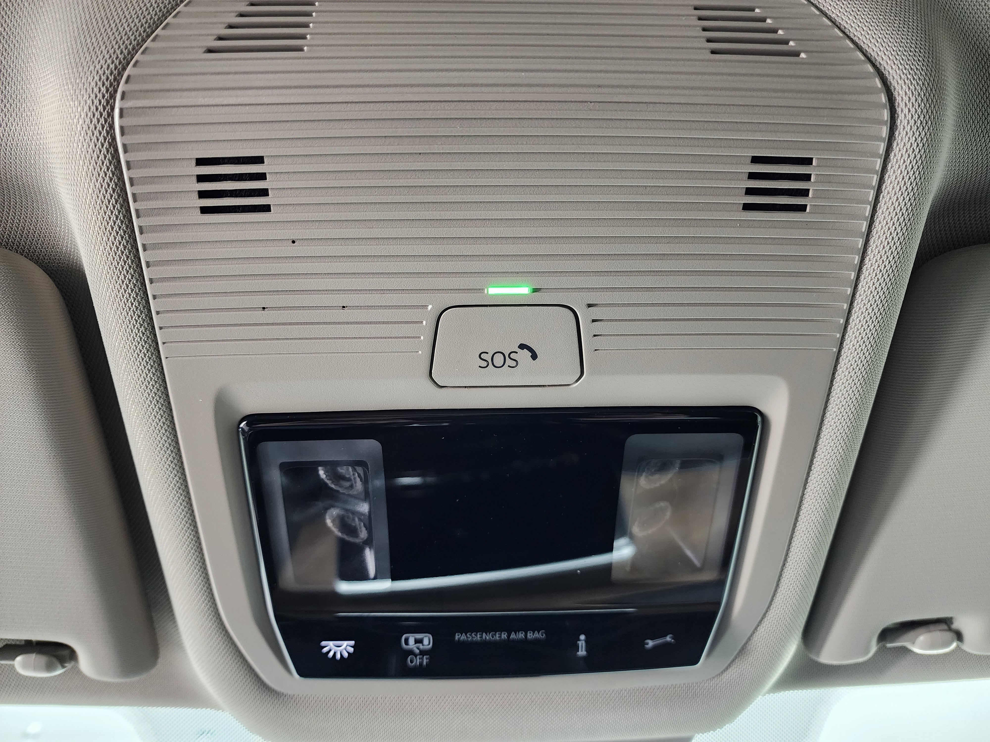 Used 2025 Volkswagen Atlas SE image 45