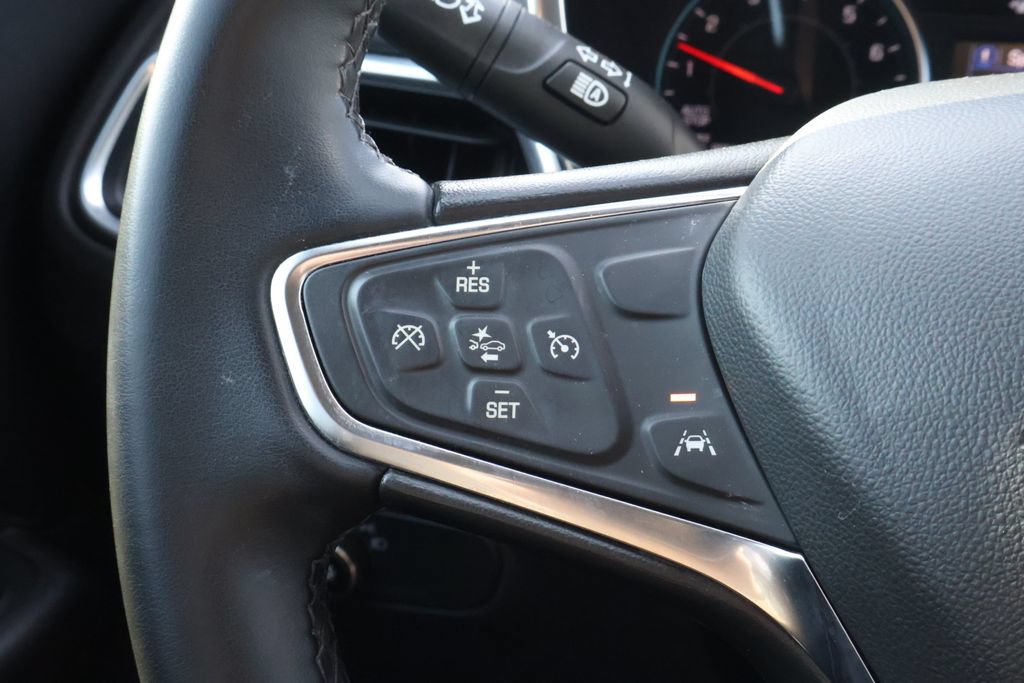 Used 2024 Chevrolet Equinox LT FWD image 17